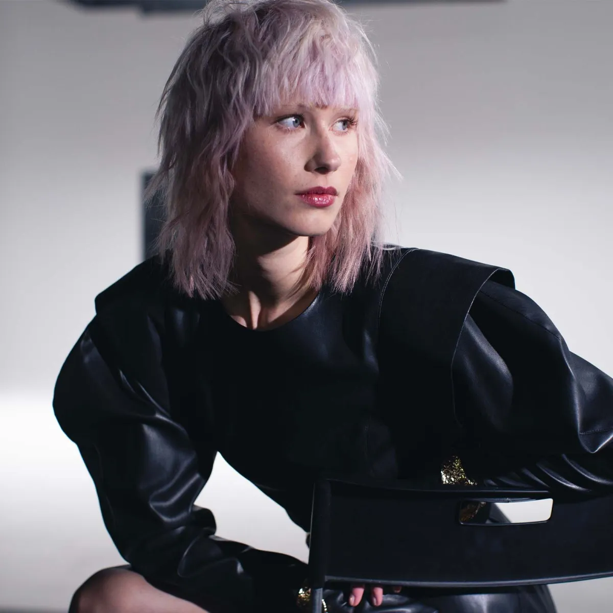 Lookbook-BeyondTheLooks-CardCarousel3.jpg