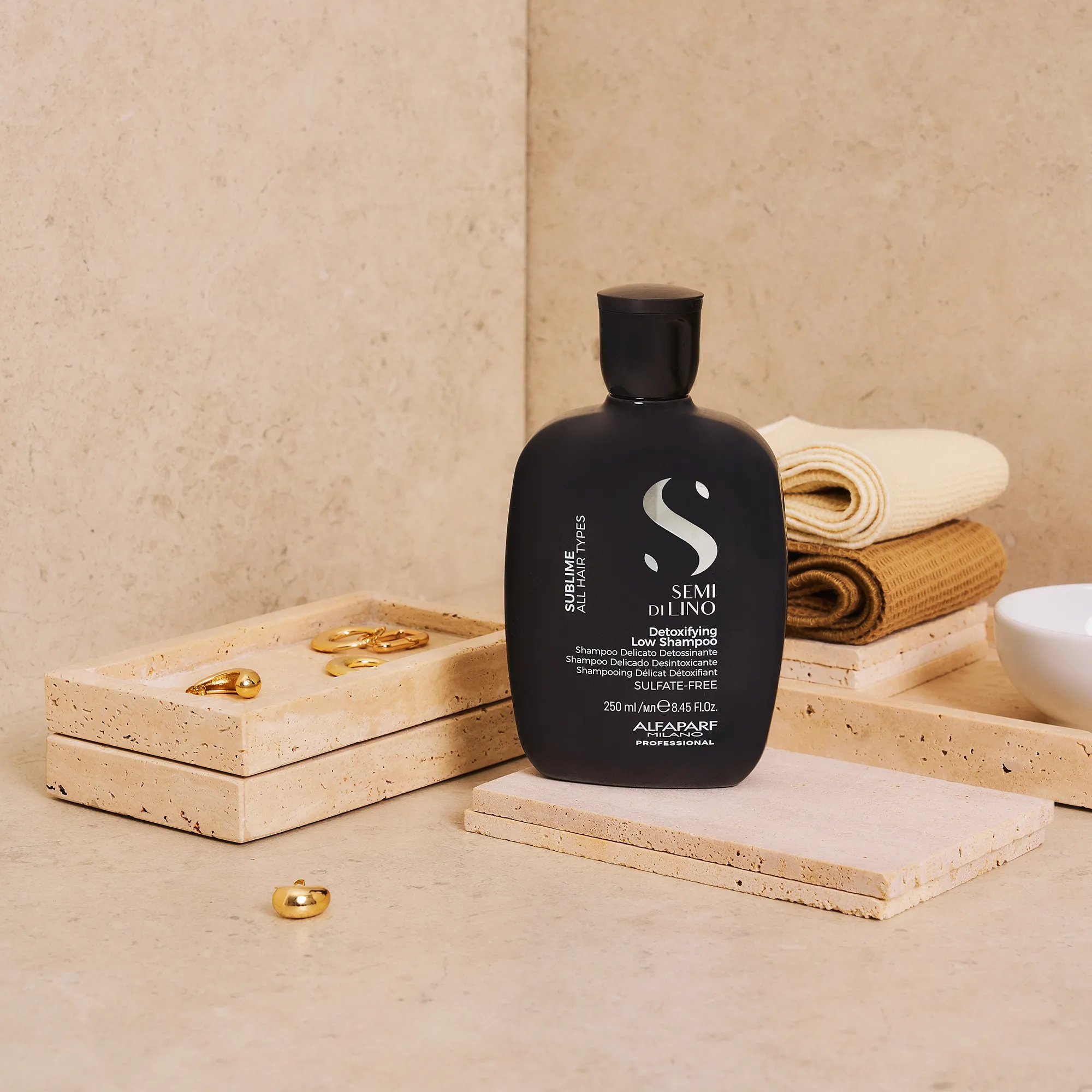 Detoxifying Low Shampoo | Alfaparf Milano Professional